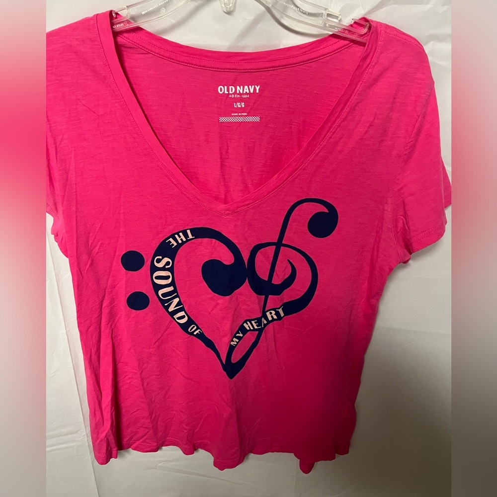 Old Navy Large shirt